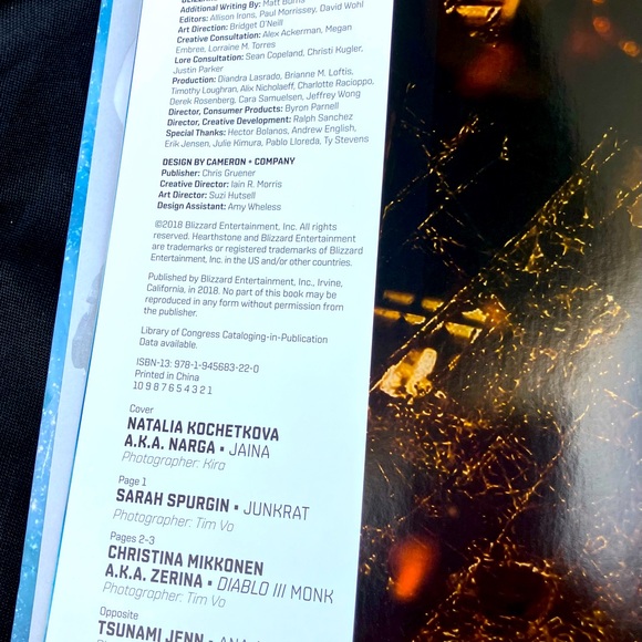 NWOT Blizzard Cosplay Hardcover Book - Picture 3 of 5